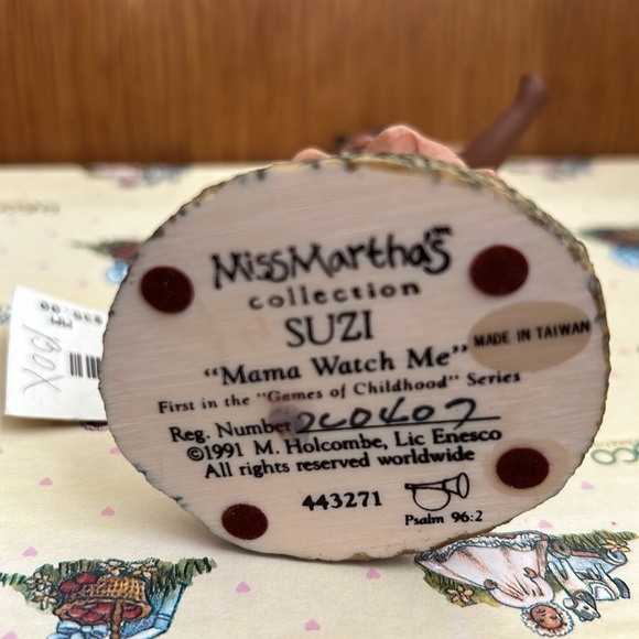 NWT ENESCO 1991 Miss Martha’s Collection Suzi “Mama Watch Me” 443271 - Picture 8 of 10